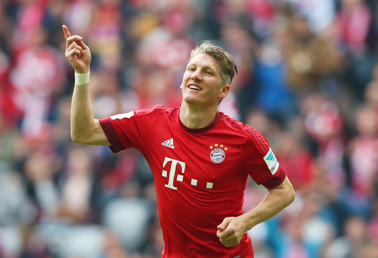 MUNICH, GERMANY - MAY 23:  Bastian Schweinsteiger of Bayern Muenchen celebrates after scoring his team's second goal during the Bundesliga match between FC Bayern Muenchen and 1. FSV Mainz 05 at the Allianz Arena on May 23, 2015 in Munich, Germany.  (Photo by Alexander Hassenstein/Bongarts/Getty Images)